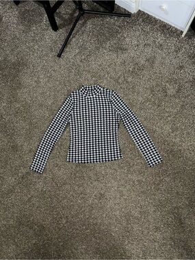 Elegant Vintage OG Black White Houndstooth Mock Neck Long Sleeve Shirt